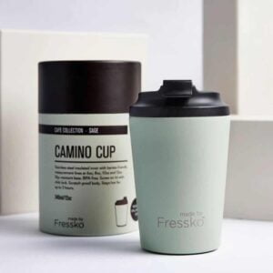 Reusable coffee cup mint