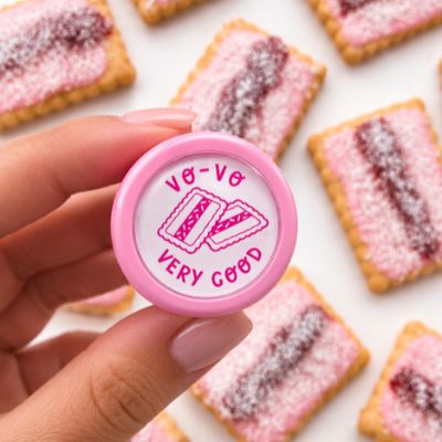 Teachit Co Vo-Vo Very Good teacher feedback stamp in pink, inspired by the iconic Australian Iced VoVo biscuit.